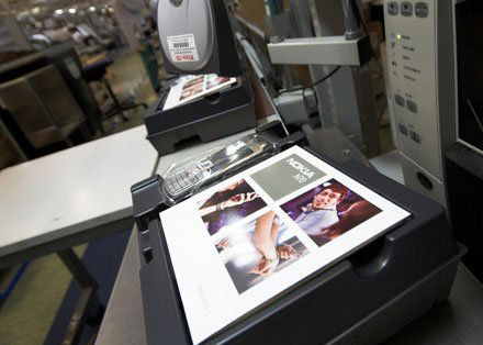 揭秘諾基亞手機制造工廠 通信技術(shù)如何打造一部經(jīng)典手機