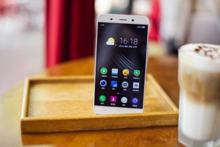 周鴻祎的千元機革命 細品360奇酷手機青春版，智能軟件如何重塑體驗